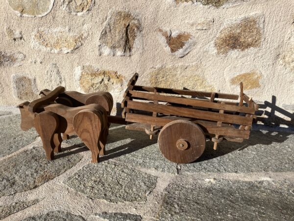 ancien jouet en bois