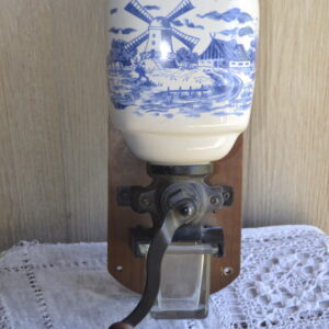 moulin à café ancien