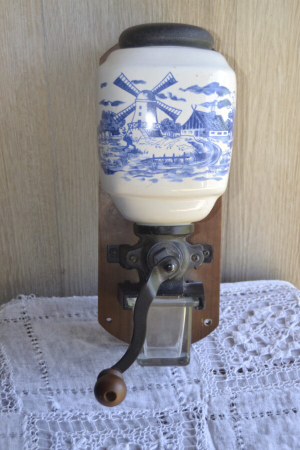 moulin à café ancien