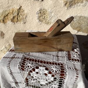 ancien rabot bois