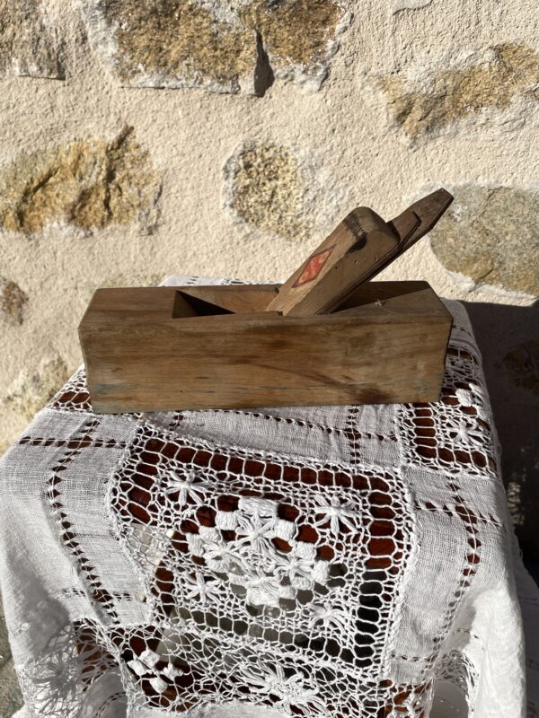 ancien rabot bois