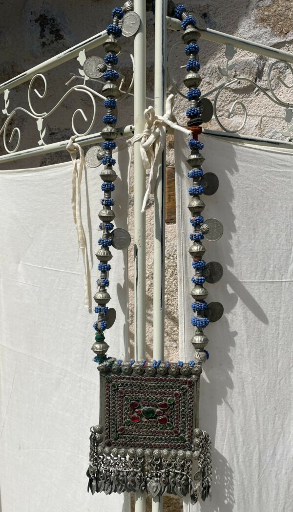 collier ancien